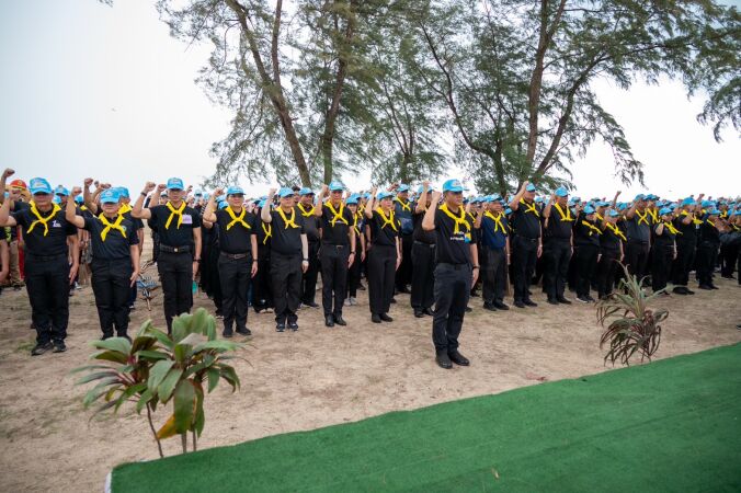 แขวงทางหลวงนราธิวาส ร่วมกิจกรรมจิตอาสาบำเพ็ญสาธารณะประโยชน์ เนื่องในโอกาสพระราชพิธีมหามงคล เฉลิมพระชนมพรรษา 4 รอบ สมเด็จพระนา